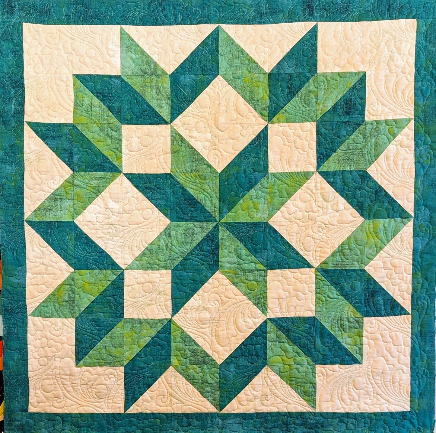 Carpenter Star Table Topper Pattern 36" x 36"